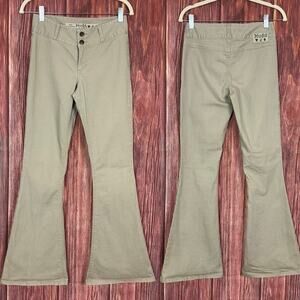 Vintage Y2K Mudd Jeans Khaki Flare Pants Low Rise 2000s Womens Size 1